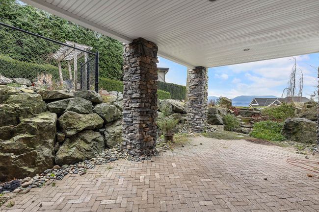 2644 Larkspur Crt, House other with 4 bedrooms, 4 bathrooms and 4 parking in Abbotsford BC | Image 40