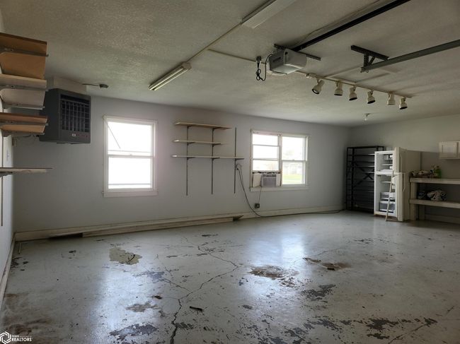 1128 Prince St, House other with 5 bedrooms, 4 bathrooms and null parking in Grinnell IA | Image 74