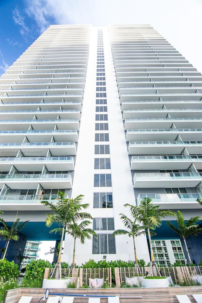 APT-3003 - 1300 Brickell Bay Dr, Condo with 2 bedrooms, 2 bathrooms and null parking in Miami FL | Image 21