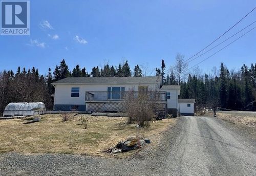124 Riverside Rd E, Glovertown, NL, A0G2M0 | Card Image