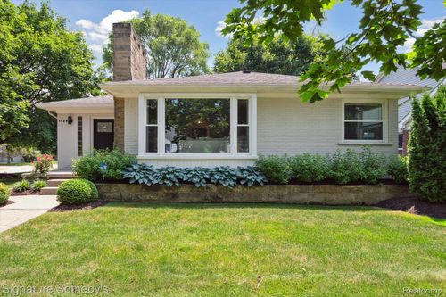 1124 E Windemere Ave, Royal Oak, MI, 48073-5609 | Card Image
