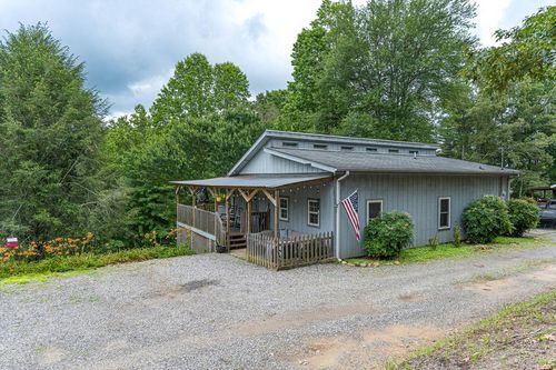 329 Chalet Cir, Murphy, NC, 28906-3911 | Card Image