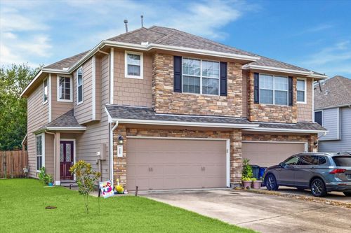 225 Drake Run Ln, Dickinson, TX, 77539-4292 | Card Image