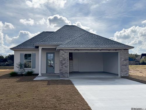 10474 Highpoint Dr, Denham Springs, LA, 70706-4502 | Card Image