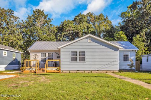 1616 Hollywood Blvd, Biloxi, MS, 39531-3406 | Card Image