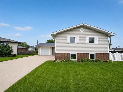 2653 James Pl, Columbus, NE, 68601-2445 | Card Image