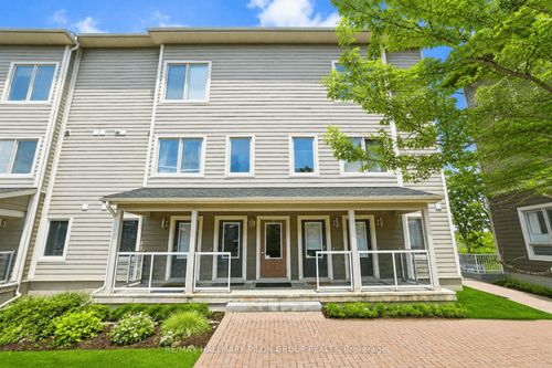 44 Meach Pvt, Stittsville, ON, K2S0T8 | Card Image