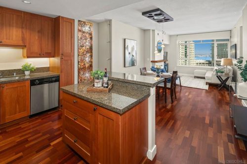 1506-700 W Harbor, San Diego, CA, 92101 | Card Image