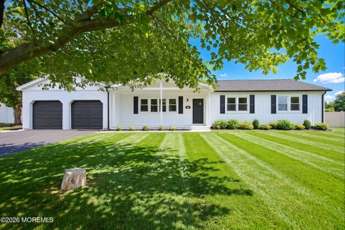 17 Mohawk Dr, Matawan, NJ, 07747-1118 | Card Image