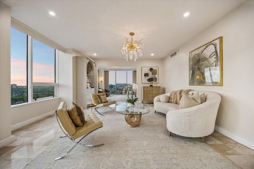 164e-5100 San Felipe Street, Houston, TX, 77056 | Card Image