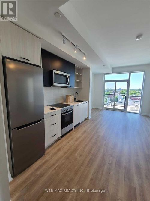 601-2300 St.Clair Avenue W, Toronto (Junction Area), ON, M6N0B3 | Card Image