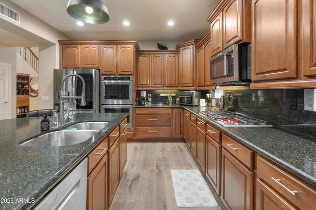 CABINETS WITH PULLOUTS!!! | Image 14