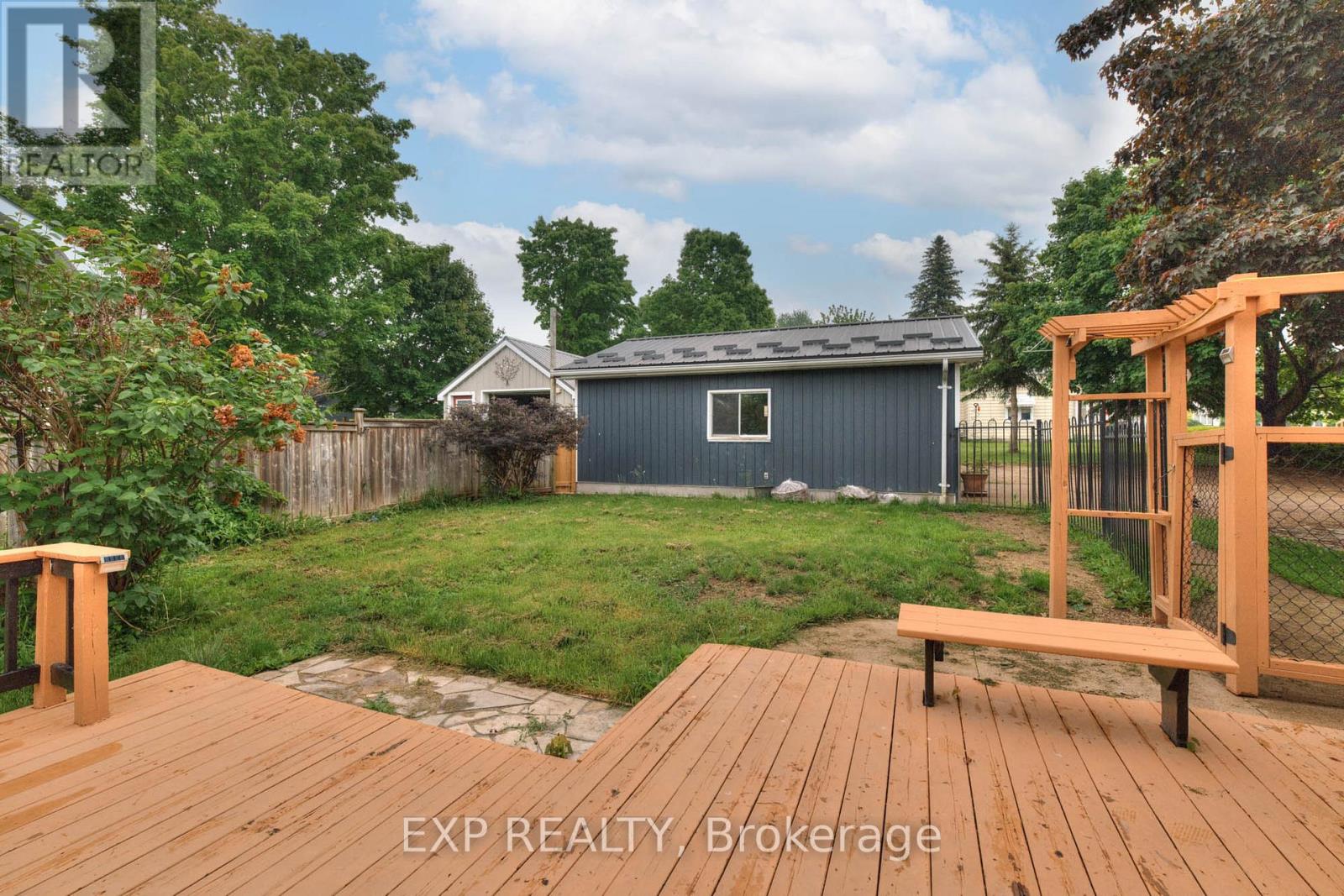 Residential in North Huron (Wingham) 5