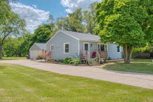 745 Raymond Road, Owosso Charter Township, MI, 48867 | Card Image