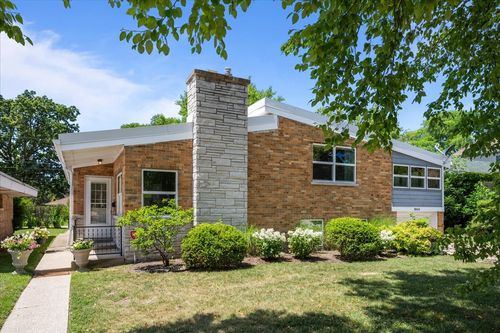 8844 Laramie Ave, Skokie, IL, 60077-1816 | Card Image