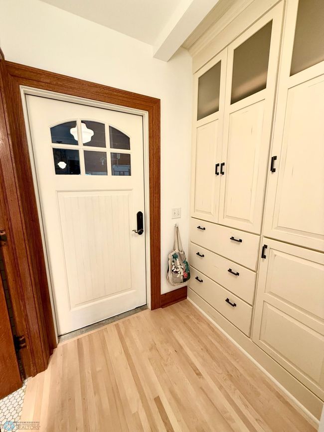 Entrance from garage | Image 16
