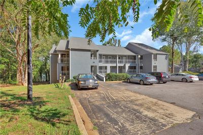 805 Northlake Drive, Condo with 2 bedrooms, 2 bathrooms and null parking in Anderson SC | Image 1