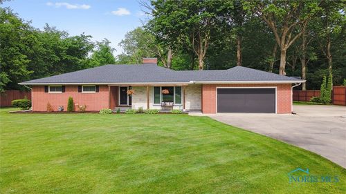 355 State Route 300, Gibsonburg, OH, 43431-9592 | Card Image