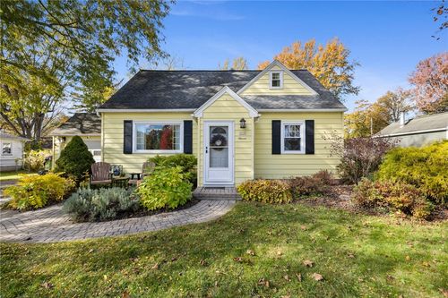 11 Hartom Rd, Rochester, NY, 14624-4007 | Card Image