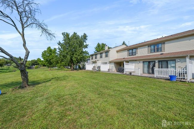 462 Harwick Ct, Townhouse with 2 bedrooms, 3 bathrooms and null parking in Piscataway NJ | Image 31
