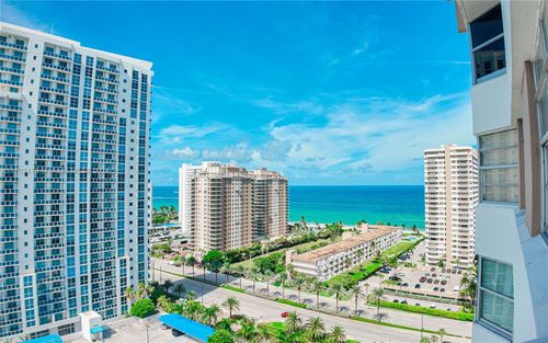 17d-1965 S Ocean Dr, Hallandale Beach, FL, 33009 | Card Image