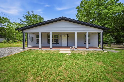 500 S 4th St, Bonham, TX, 75418-4715 | Card Image