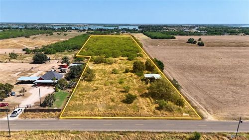 8534 Nittler Rd, Monte Alto, TX, 78538-3336 | Card Image