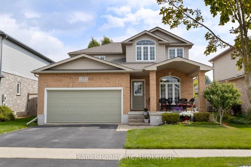 23 Muscovey Dr, Elmira, ON, N3B3M5 | Card Image