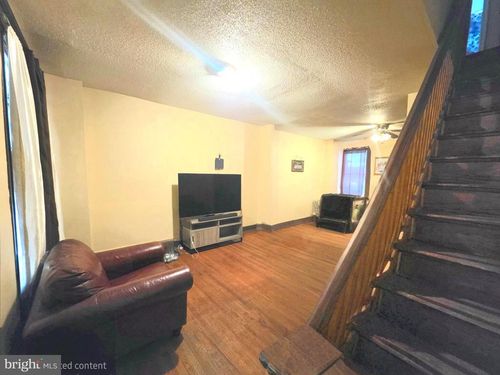 2730 E Chase St, BALTIMORE, MD, 21213-3805 | Card Image