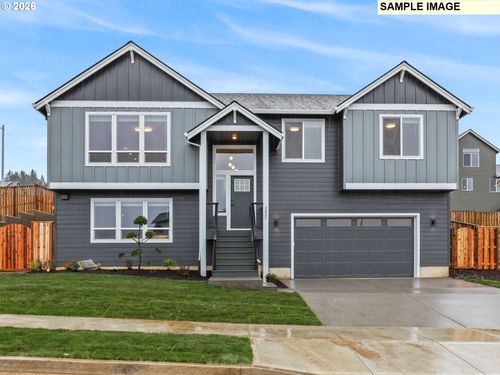 21-2623 Ne Justus Ave, Estacada, OR, 97023-7790 | Card Image