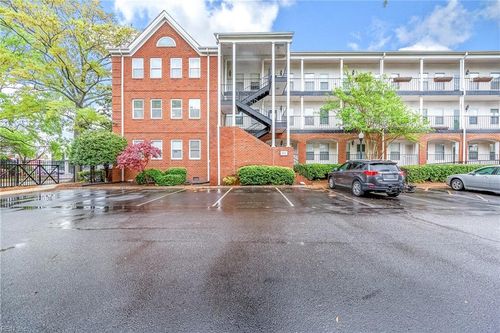 apt-201-101 Westover Ave, Norfolk, VA, 23507-2307 | Card Image