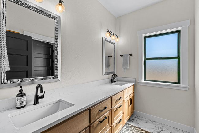 Guest Bath | Image 22