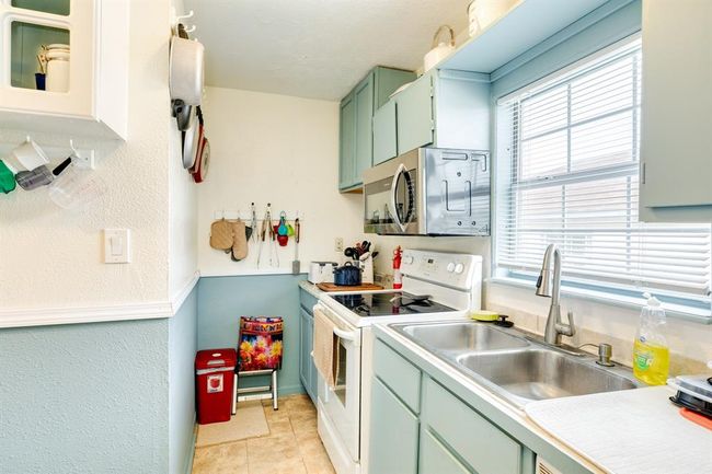 211 Pompano Ln, House other with 4 bedrooms, 3 bathrooms and null parking in Surfside Beach TX | Image 24