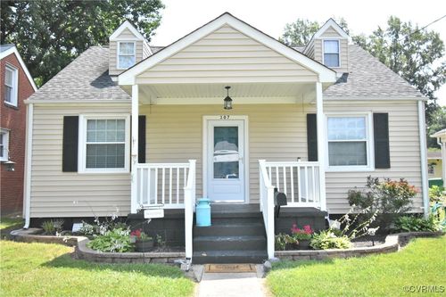 307 Washington Ave, Colonial Heights, VA, 23834-3849 | Card Image