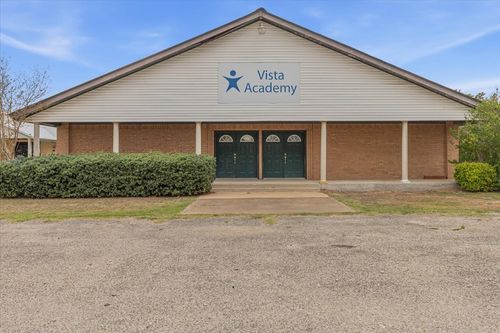 2418 Fm 1704, Elgin, TX, 78621-5565 | Card Image