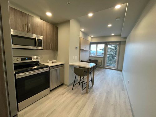 304-345 Dougall Rd N, Kelowna, BC, V1X0A8 | Card Image