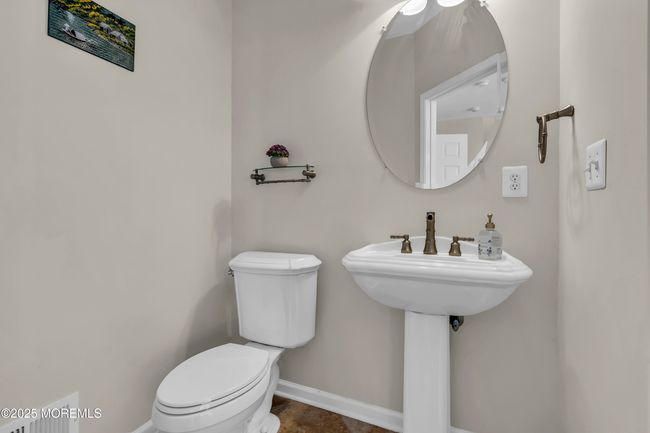 11 Marissa Ct, House other with 4 bedrooms, 4 bathrooms and null parking in Atlantic Highlands NJ | Image 32