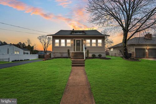 1123 Walnut Ave, WOODBURY HEIGHTS, NJ, 08097-1535 | Card Image