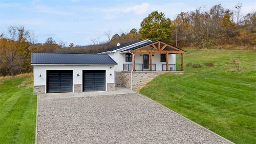 134 Kings Creek Rd, Georgetown, PA, 15043-9517 | Card Image