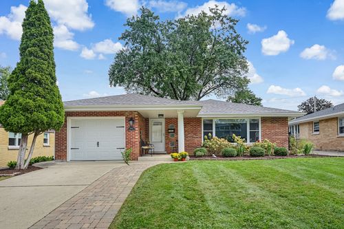 3967 Western Ave, Western Springs, IL, 60558-1043 | Card Image