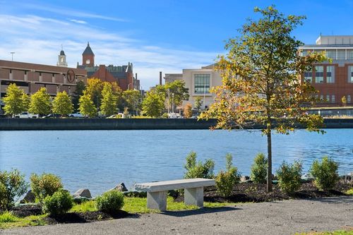 301-18 Franklin St, Salem, MA, 01970-2504 | Card Image