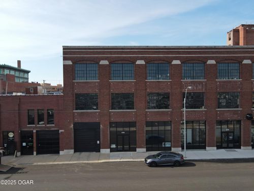 518 S Virginia Ave, Joplin, MO, 64801-2327 | Card Image