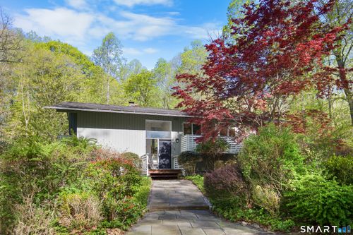 4 Baywood Ln, Westport, CT, 06880-4036 | Card Image