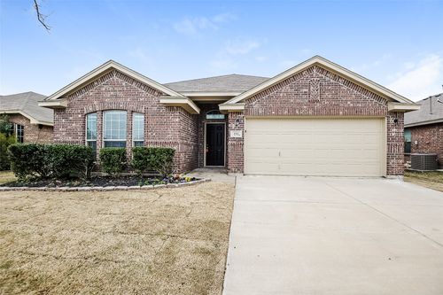232 Spring Hollow Dr, Saginaw, TX, 76131-3151 | Card Image