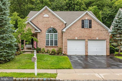 49 Lexington Dr, PENNINGTON, NJ, 08534-5169 | Card Image