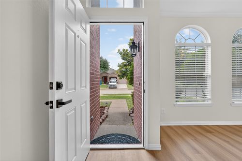 10701 Augusta Ln, Rowlett, TX, 75089-8343 | Card Image