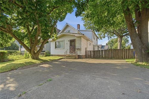 3622 Denison Avenue, Cleveland, OH, 44109 | Card Image