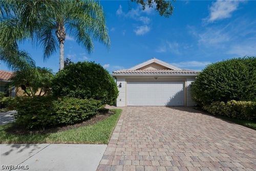 7405 Emilia Ln, NAPLES, FL, 34114-2655 | Card Image