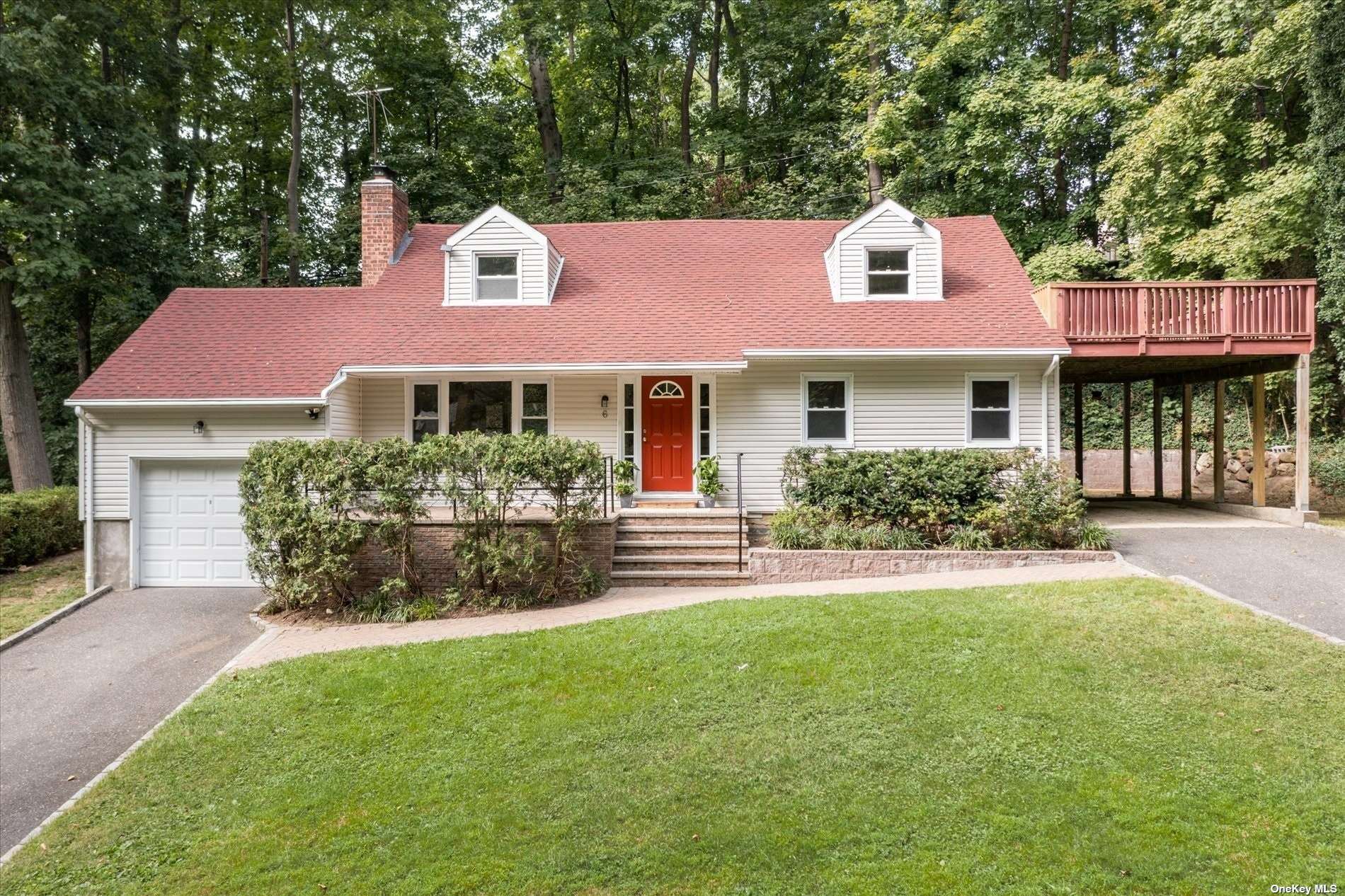 Woodland Rd, Glen Cove, NY 11542