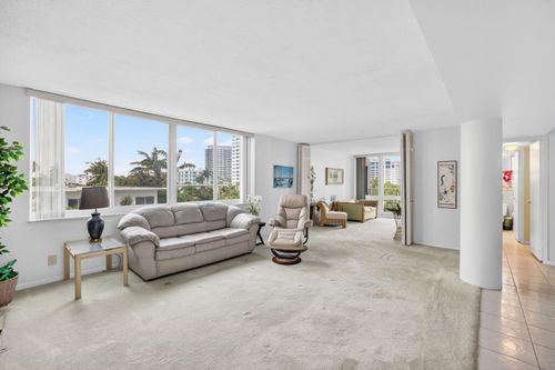 524 Orton Avenue, Fort Lauderdale, FL, 33304 | Card Image